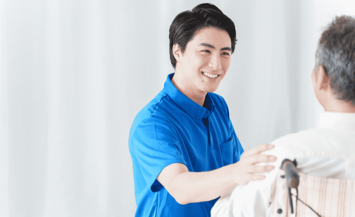 男性が仕事をしている様子